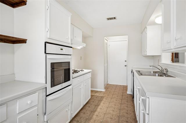 Building Photo - 511 Cambridge Dr