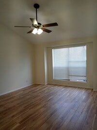 Building Photo - AFFORDABLE!!!