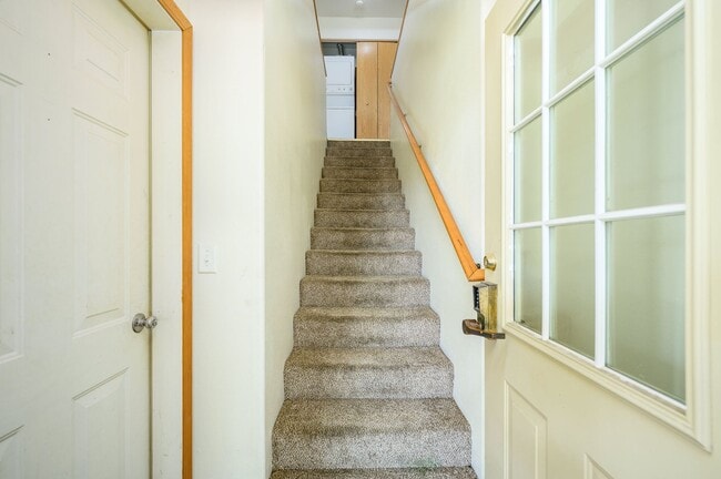 Building Photo - EDD1411