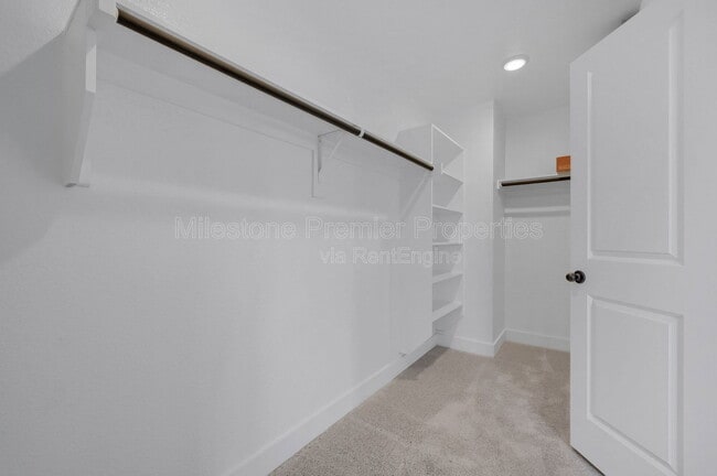 Building Photo - 1902 Aleia Cv