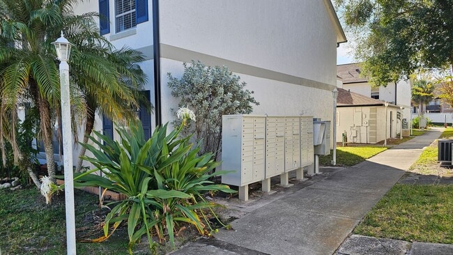 Building Photo - 2 Bedroom/2 Bathroom at Lancelot AVAILABLE AUGUST 10th!