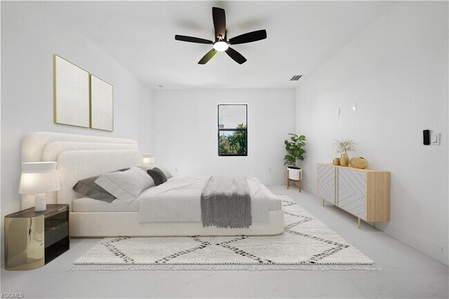 Building Photo - 2458 NW 9th Terrace