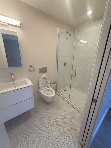 Building Photo - 7 Thornley St