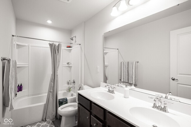Building Photo - 453 Gathering Ln