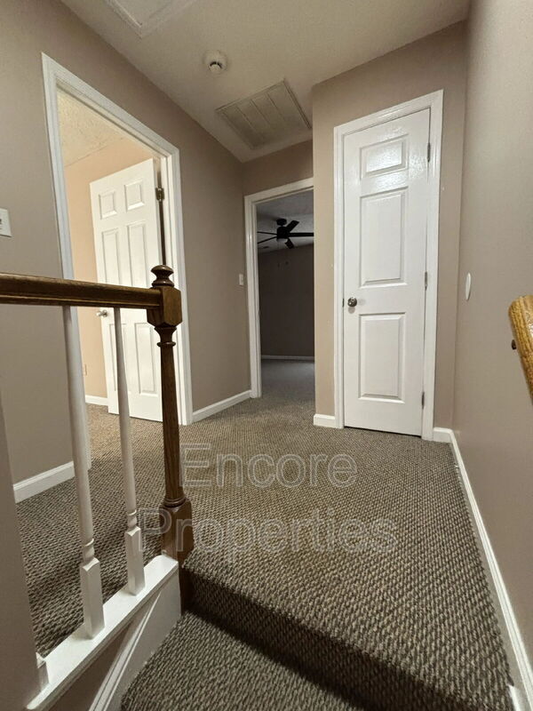 Building Photo - 2588 Gotts Ln