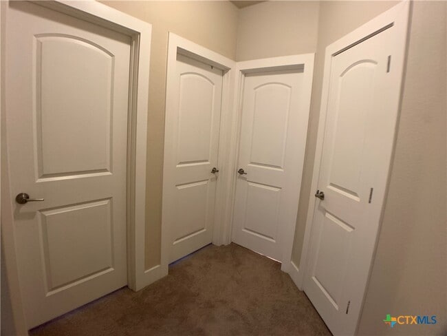 Building Photo - 711 Gristmill Dr