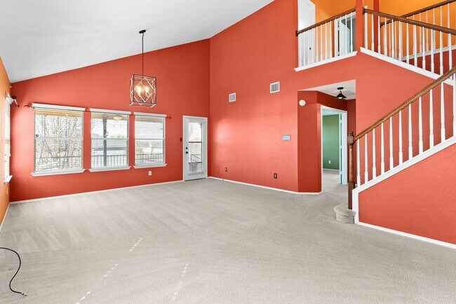 Building Photo - 6303 Blayney Dr