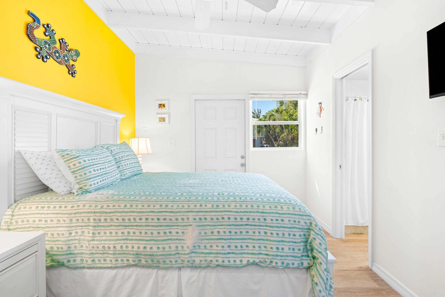 Building Photo - 650 11th St