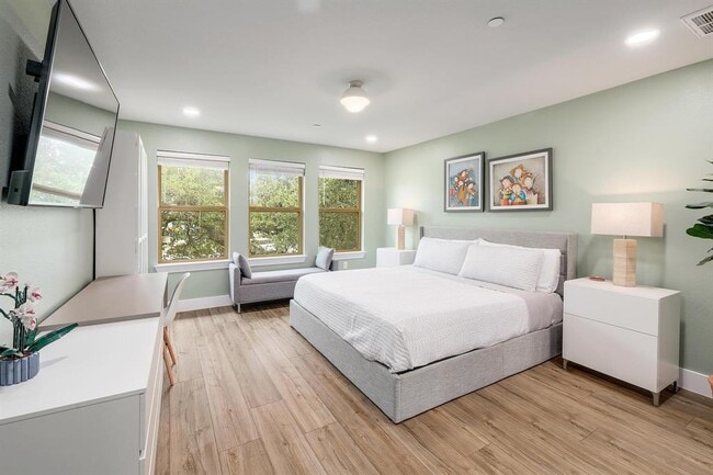 Building Photo - 12914 Leatherback Ln