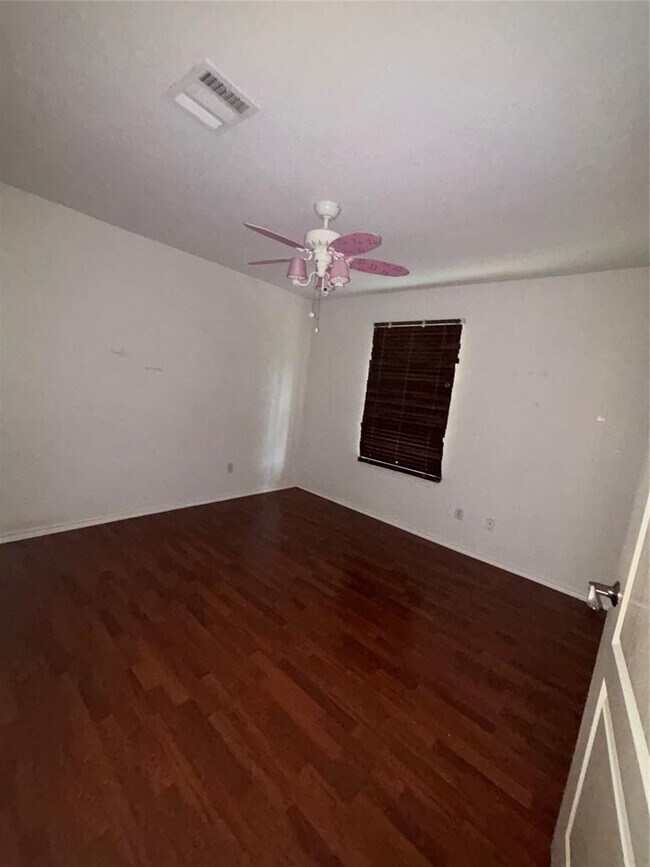 Building Photo - 5600 War Admiral Dr