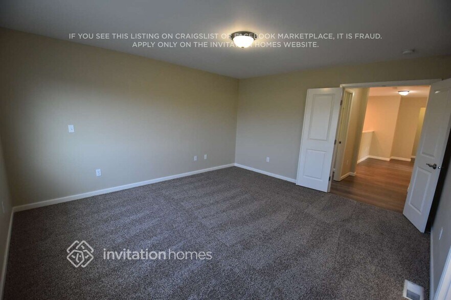 Building Photo - 19124 18th Ave Ct E