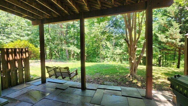 Building Photo - Townhome in Island Creek Subdivision
