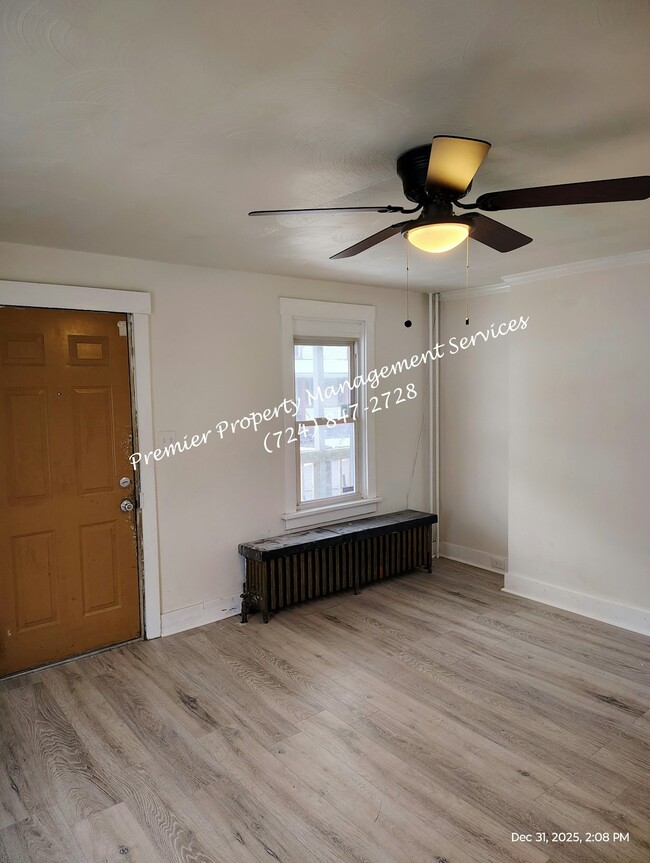 Building Photo - 200 Jarvis St