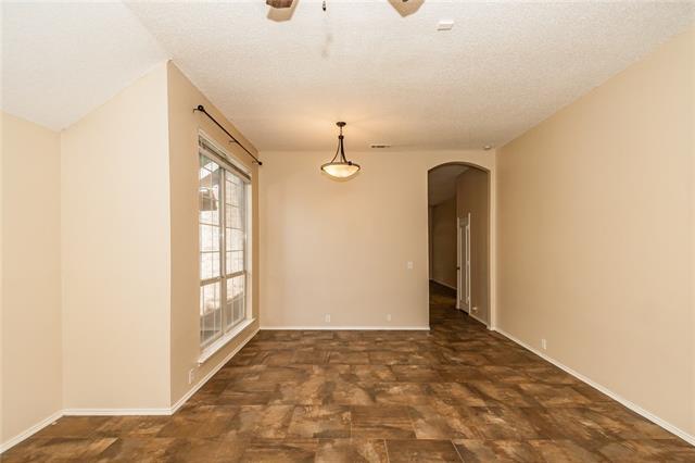 Building Photo - 306 Bardwell Dr