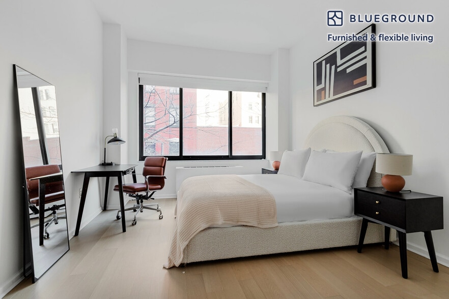 Building Photo - 535 W 23rd St