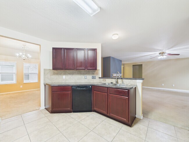 Building Photo - 5039 Ivy Fair Way