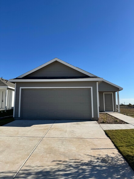 Primary Photo - 3931 Selawik St