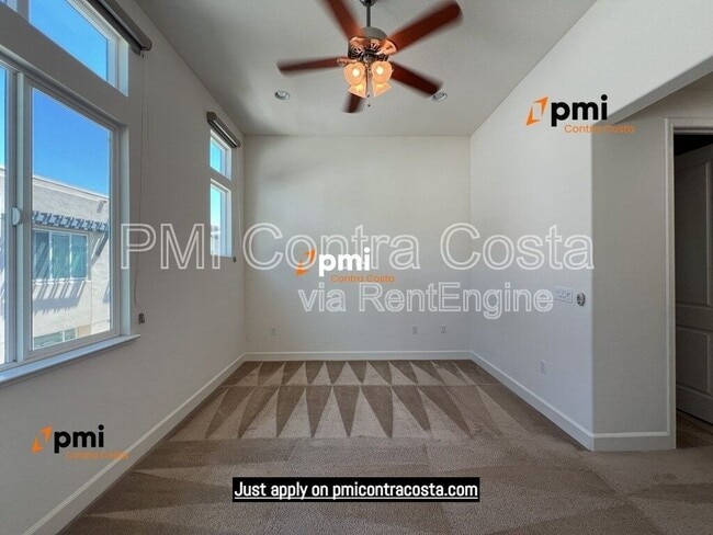 Building Photo - 5217 S Esprit Loop