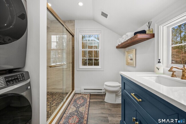 Building Photo - 167 North Ave