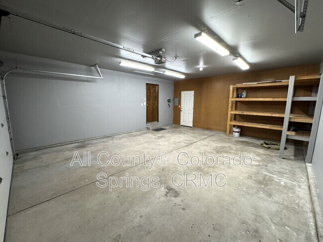 Building Photo - 3525 Fair Dawn Dr