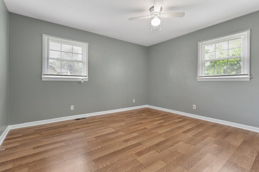 Building Photo - 1408 Ardmore Dr