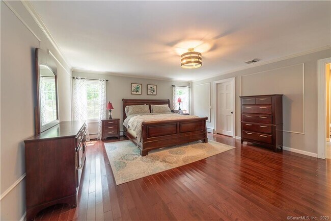 Building Photo - 36 Old Johnson Ln