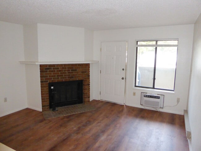 Building Photo - 1118 City Park Ave