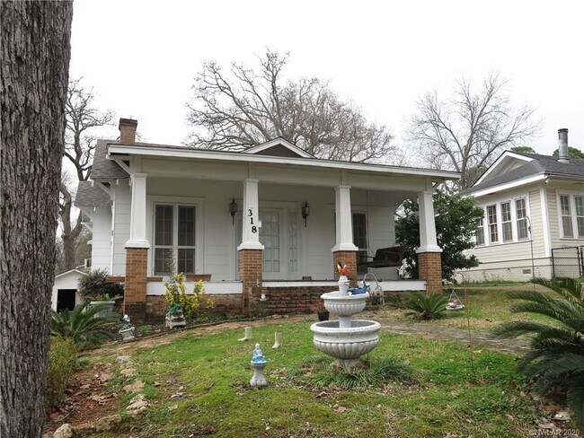 Building Photo - 318 Columbia St