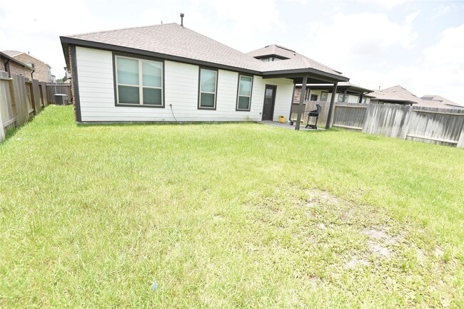 Building Photo - 23006 Forebear Dr