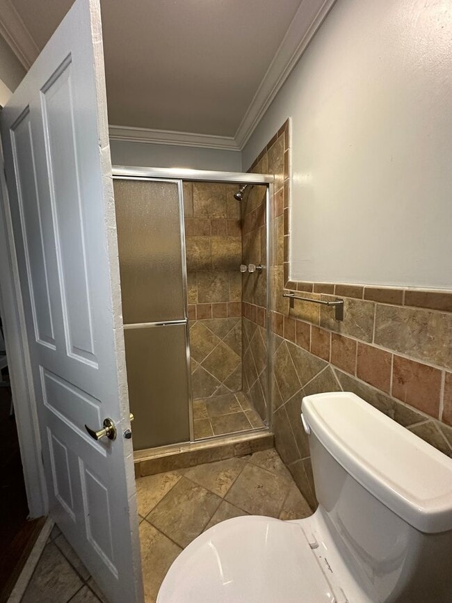 Building Photo - Village of West Greenville home with a lar...