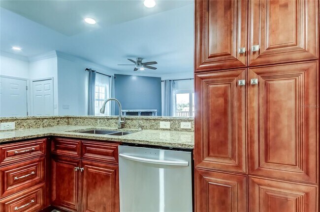 Building Photo - 8350 Savannah Trace Cir