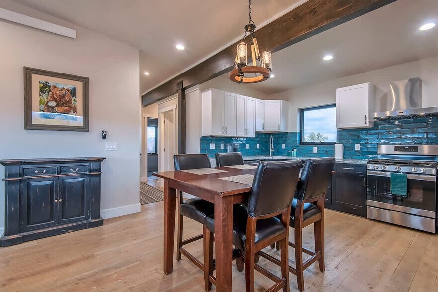 Building Photo - 73 N Beryl Ave