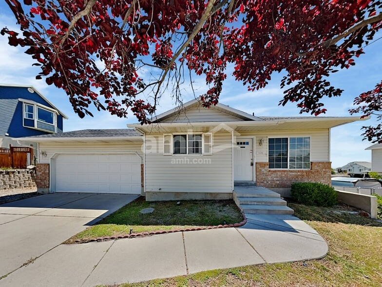 Primary Photo - 339 W 2450 N
