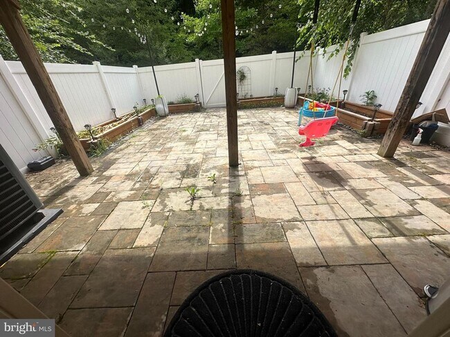 Building Photo - 10402 Steeplechase Run Ln