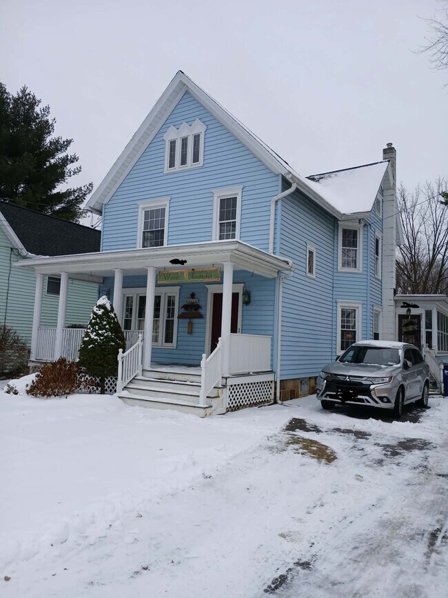 Building Photo - 4218 Ridge Rd