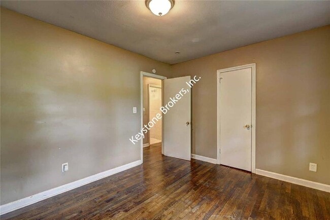 Building Photo - 1316 Rock Springs St