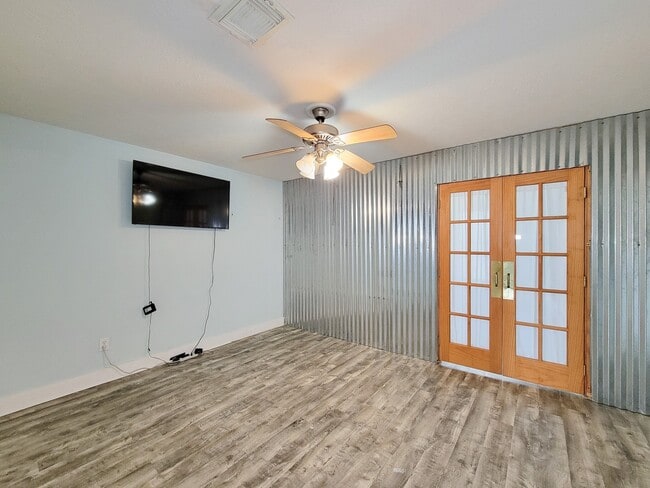 Building Photo - 714 Yawl Ct