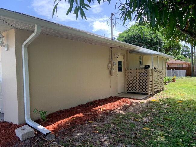 Building Photo - 615 S Sun N Lakes Blvd