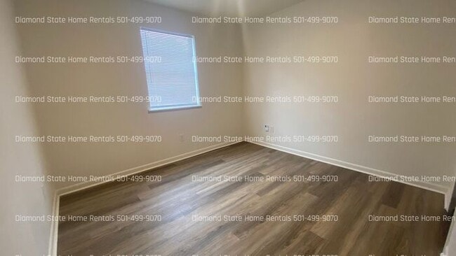 Building Photo - 9601 Labette Dr