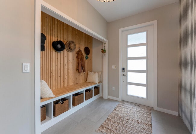 Building Photo - 8709 Corvus Dr