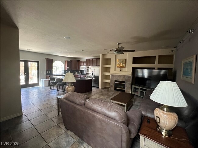 Building Photo - 2419 Inspired Ct