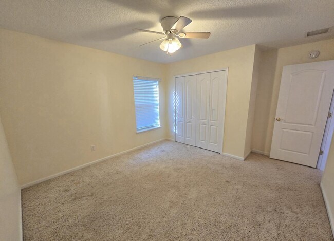 Building Photo - 637 Grand Parke Dr