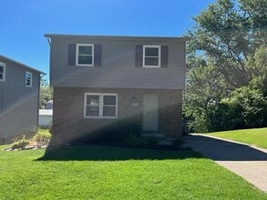 Building Photo - 4710 Oakland St