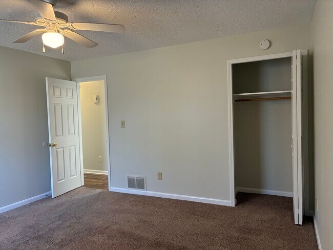 Building Photo - 1331 AmandaJo Drive