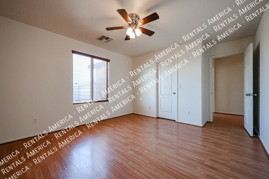 Building Photo - 42592 W Palmyra Ct