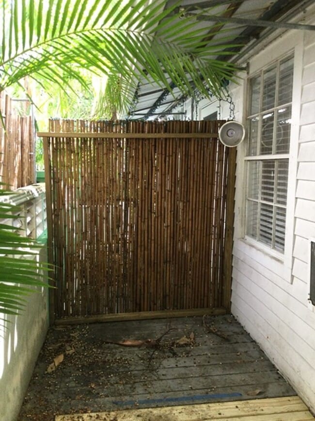 Building Photo - Old Town Location - 1 bed / 1 bath Apartment