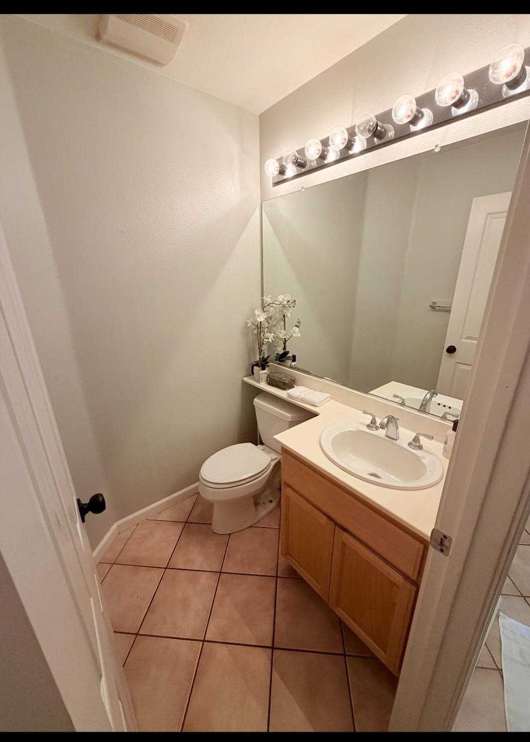 Building Photo - 108 Thelen Ct