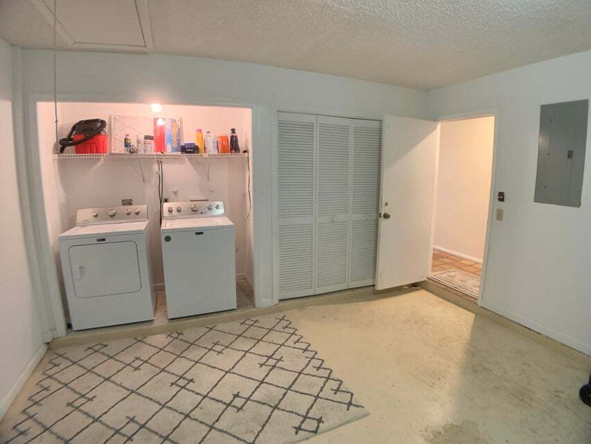 Building Photo - 13348 Bedford Mews Ct