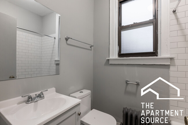 Building Photo - 5451 S Cornell Ave