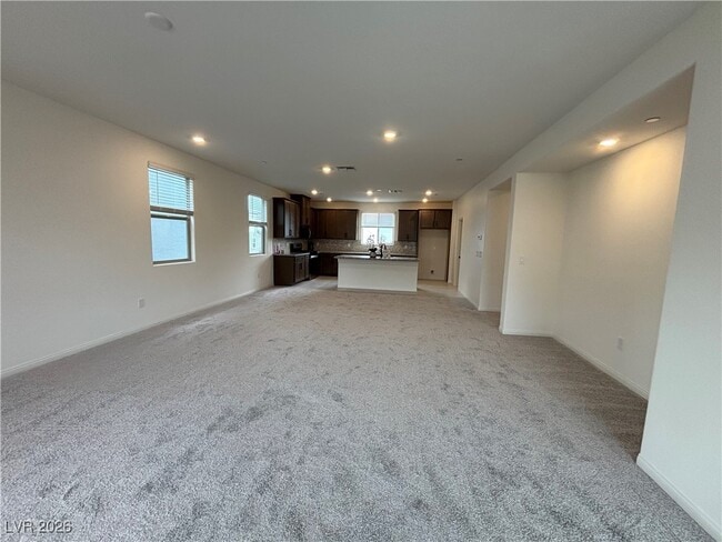 Building Photo - 1505 Little Penguin St